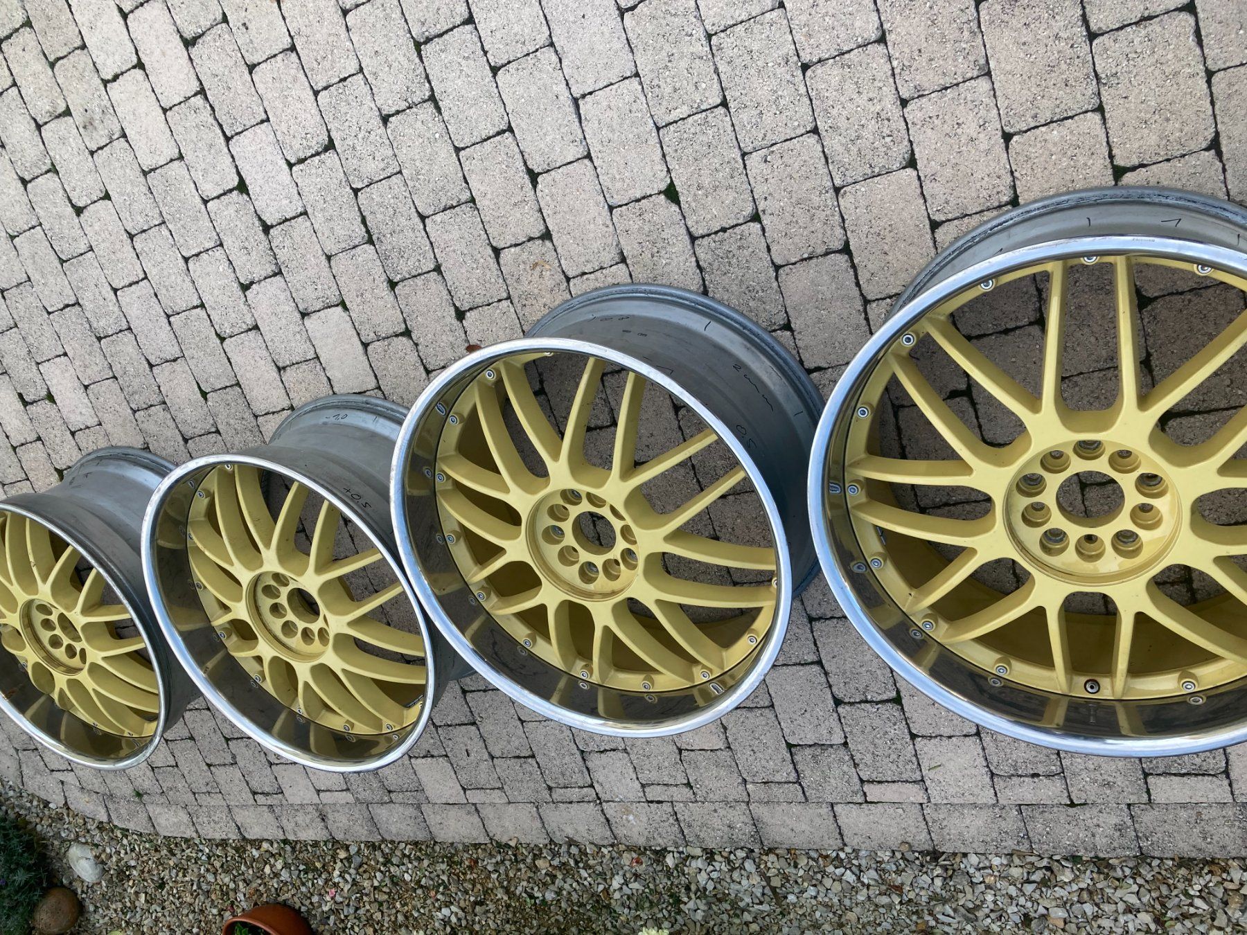 Porsche Felgen: Felgen 23 Zoll Porsche Gemballa – Gebraucht aus Walperswil von sara150909 1