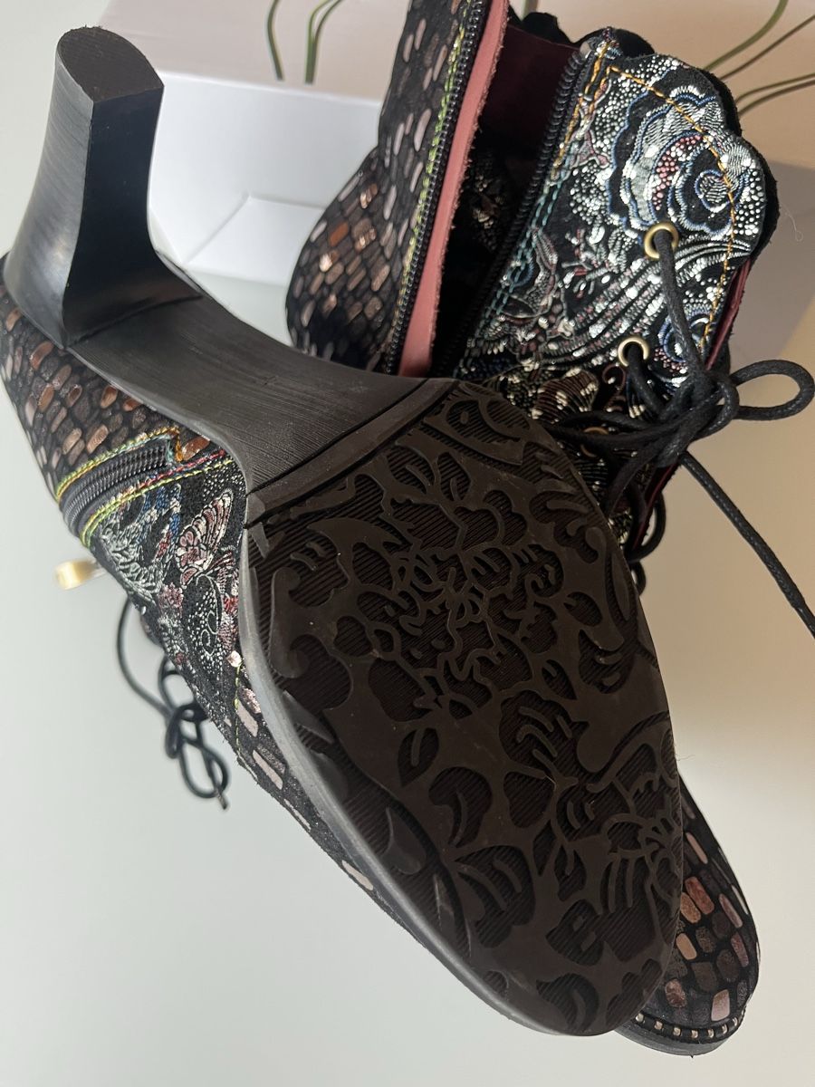 Scarpe da donna: Laura Vita Stiefelette Gr. 41 – Nuovo (secondo la descrizione) da Richterswil venduto da Ness 3