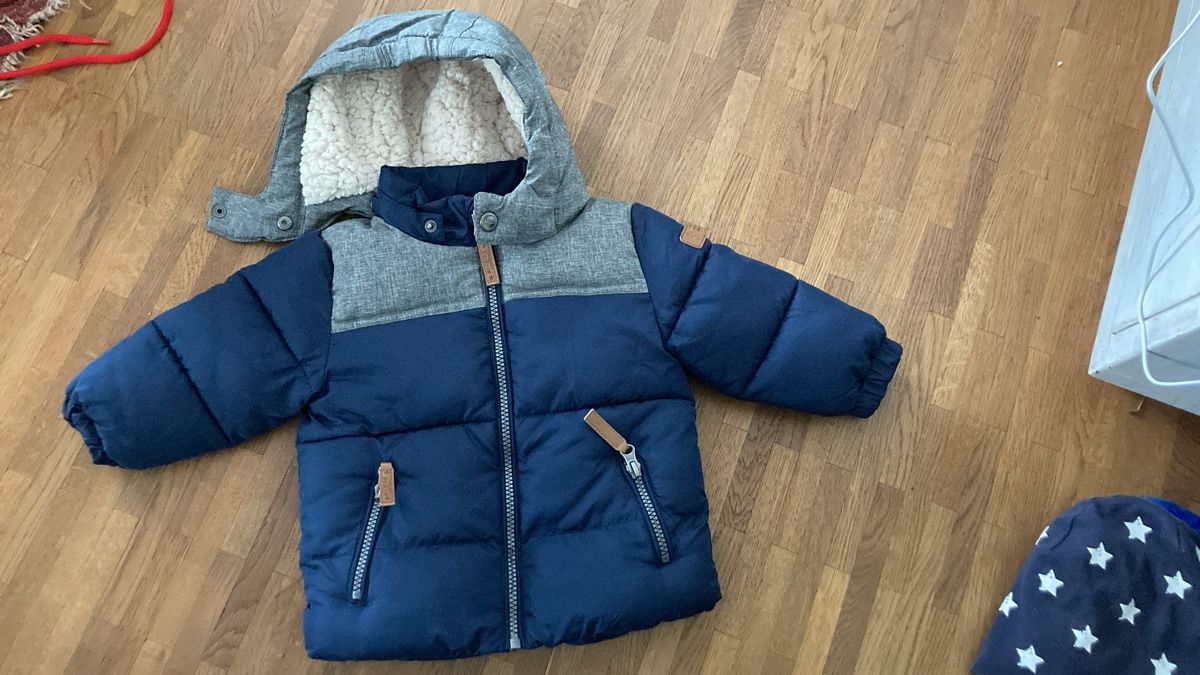 Giacche & Cappotti: Warme Winterjacke Gr. 74 – Usato da Gachnang venduto da elvira007