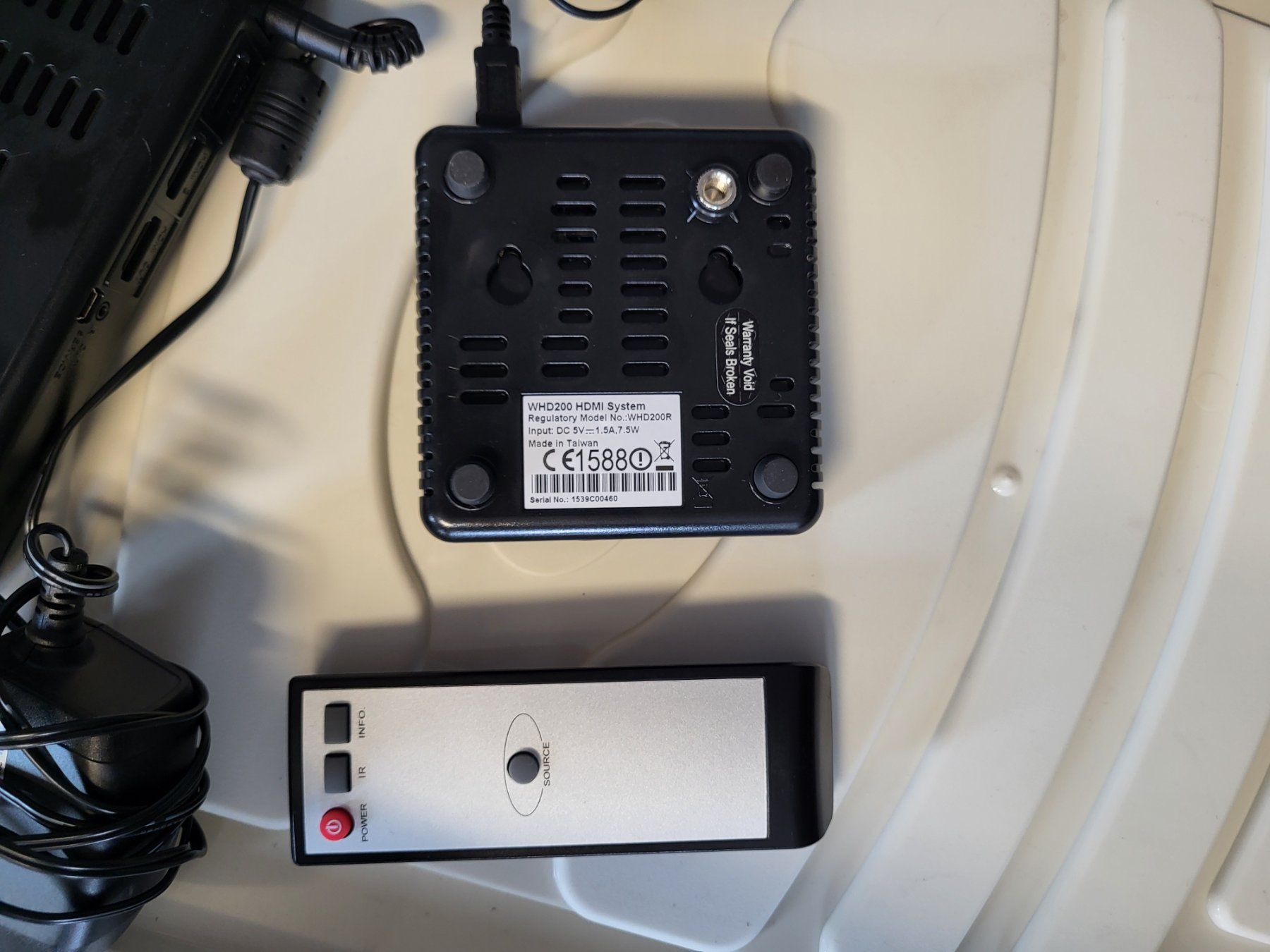 Ricevitori: Optoma WHD200 HDMI Wireless Transmitter und Receiver Set – Usato da Rümlang venduto da Greenliff 2