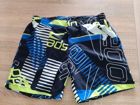 Sport - Shortyhosen mit Netzinnenteil Grösse M, Marke Speedo