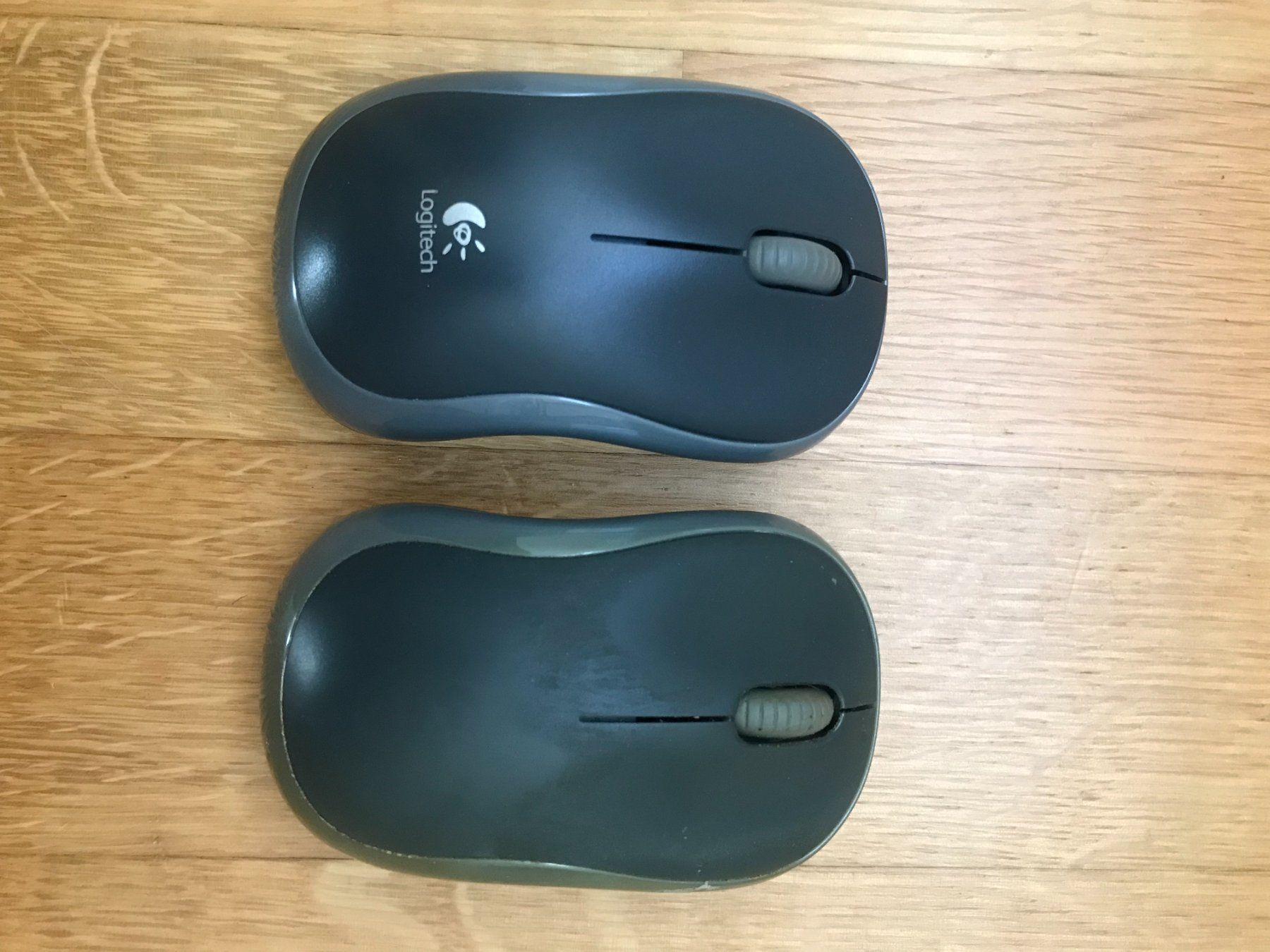 Logitech Mouse: 2× Logitech M185 Funkmaus ohne USB-Empfänger – Usato da Zug venduto da Cry71