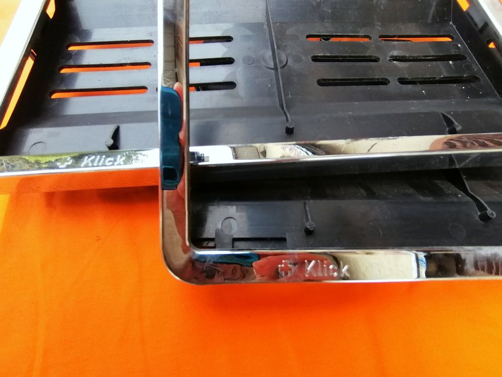 2 Stk. Autonummer Halter Swissklick Hochformat 4