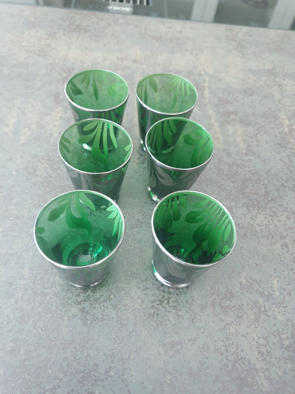 Bicchieri: 6er Set edle Schnapsgläser, Glas, grün mit Silberdekor – Usato da Reinach venduto da 3Guggerli 3