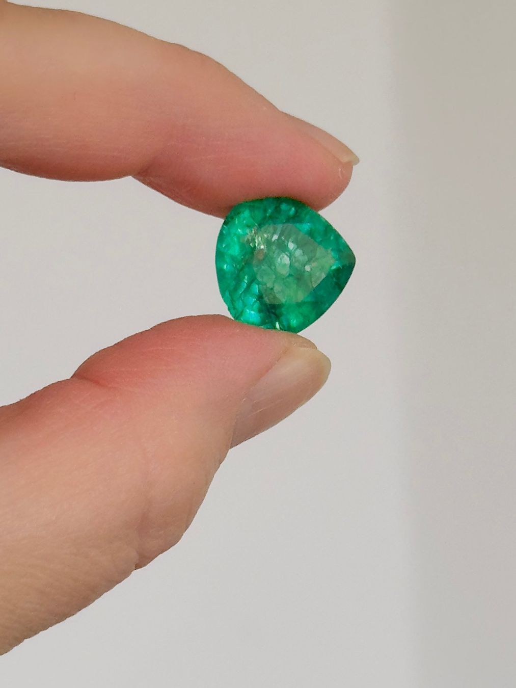 Pietre preziose: 11.90 Ct Certified Loose Gemstone – Nuovo e nell'imballaggio originale da Genève venduto da AWWA 9