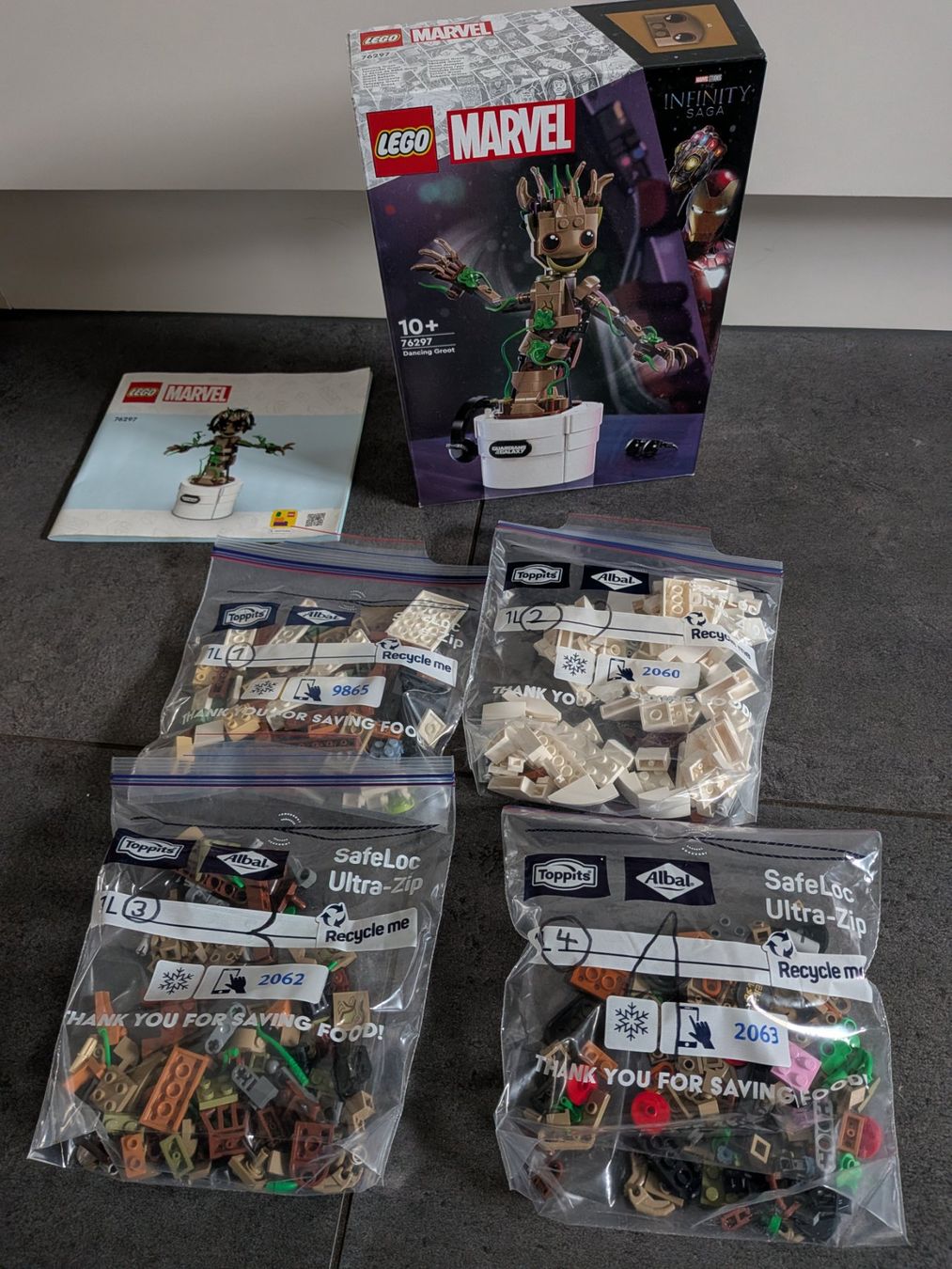 Lego Spielzeuge: Lego Marvel Dancing Groot (76297) – Gebraucht aus Steinhausen von apollonius_rT 3
