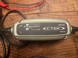 CTEK XS 0.8 Batterieladegerät 12V – komplett mit Zubehör