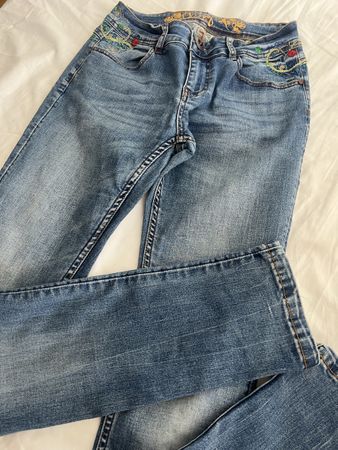Desigual Exotic Jeans Gr. 26 – Straight Leg mit Stickerei