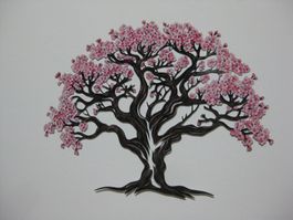 Schöner Metall Baum mit rosa Blüten