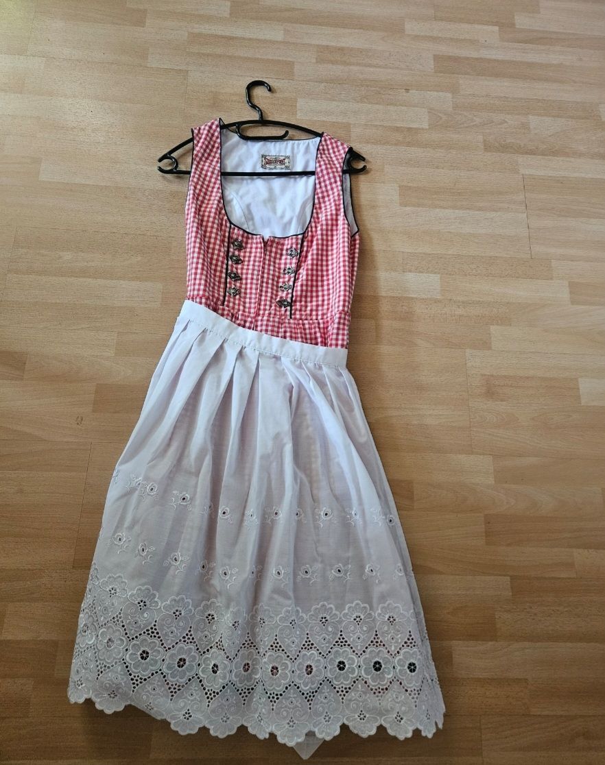 Kostüme: Dirndl Gr. 36  – Gebraucht aus Untersteckholz von Cha_cv6x