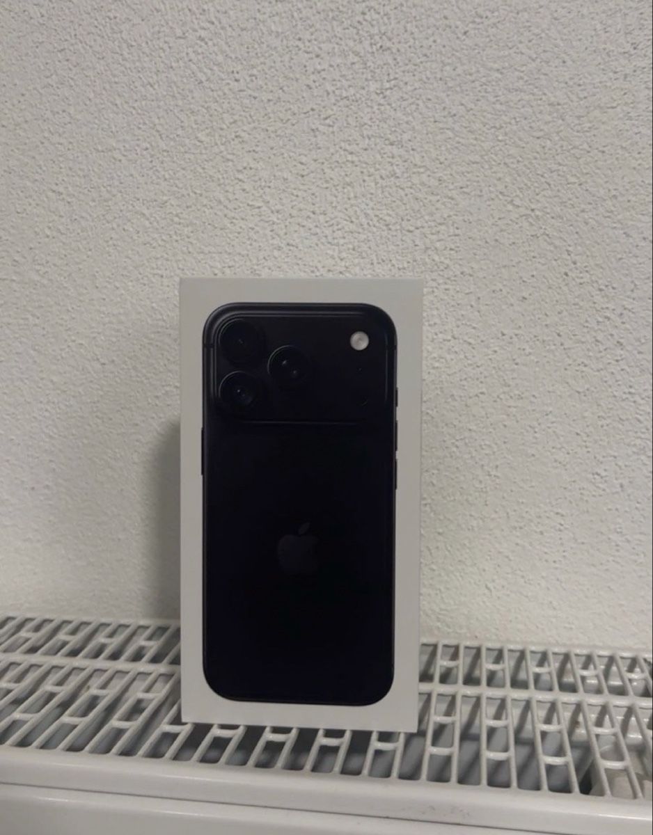 Apple Telefoni cellulari / Smartphones: iPhone 18 Pro 256 GB Neu – Nuovo e nell'imballaggio originale da Ibach venduto da fashionrenewable
