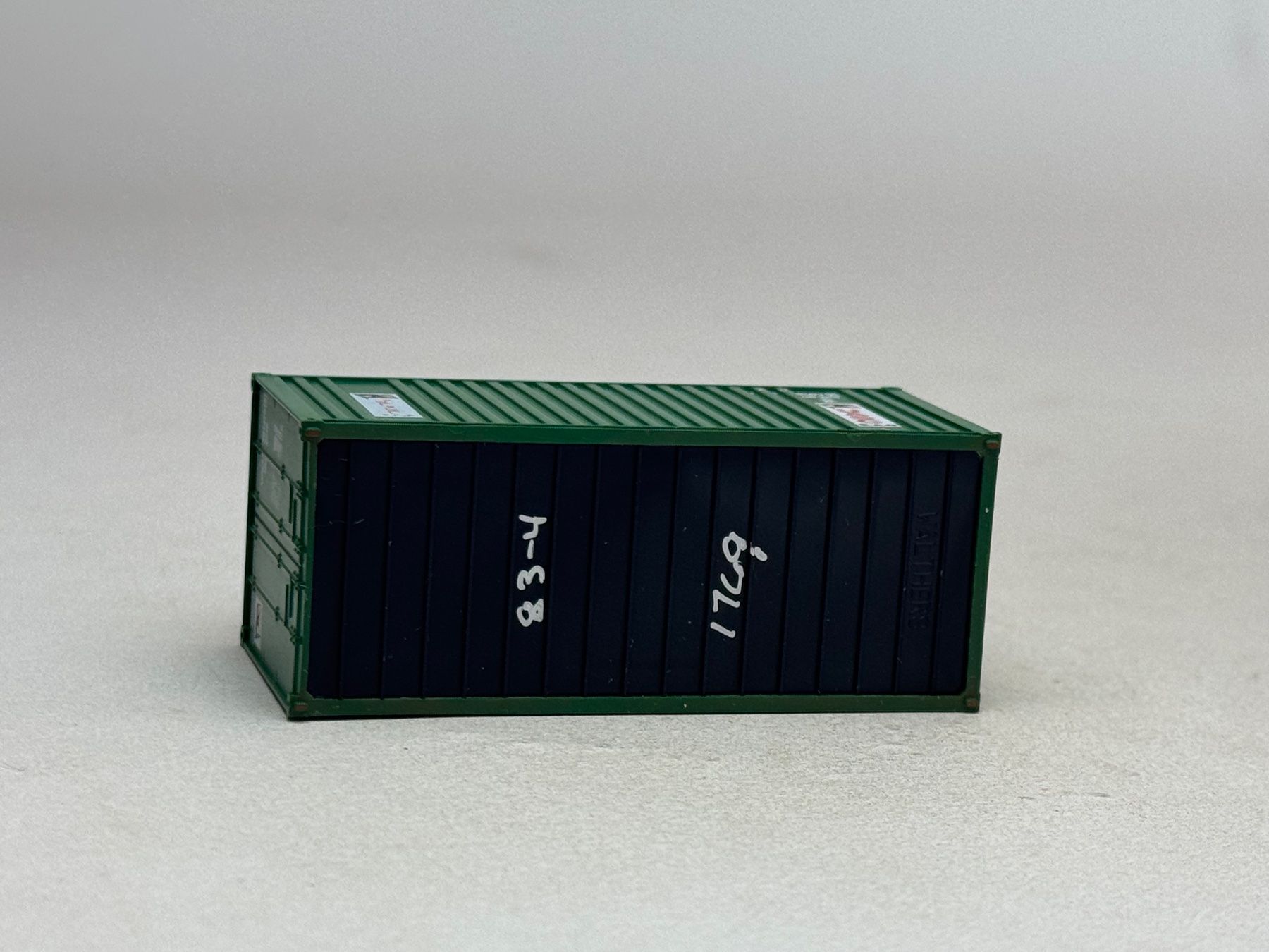 Modellini di ferrovie: EB- 20 Ft. Container UASC grün – Usato da Elm venduto da Wikmtz 2