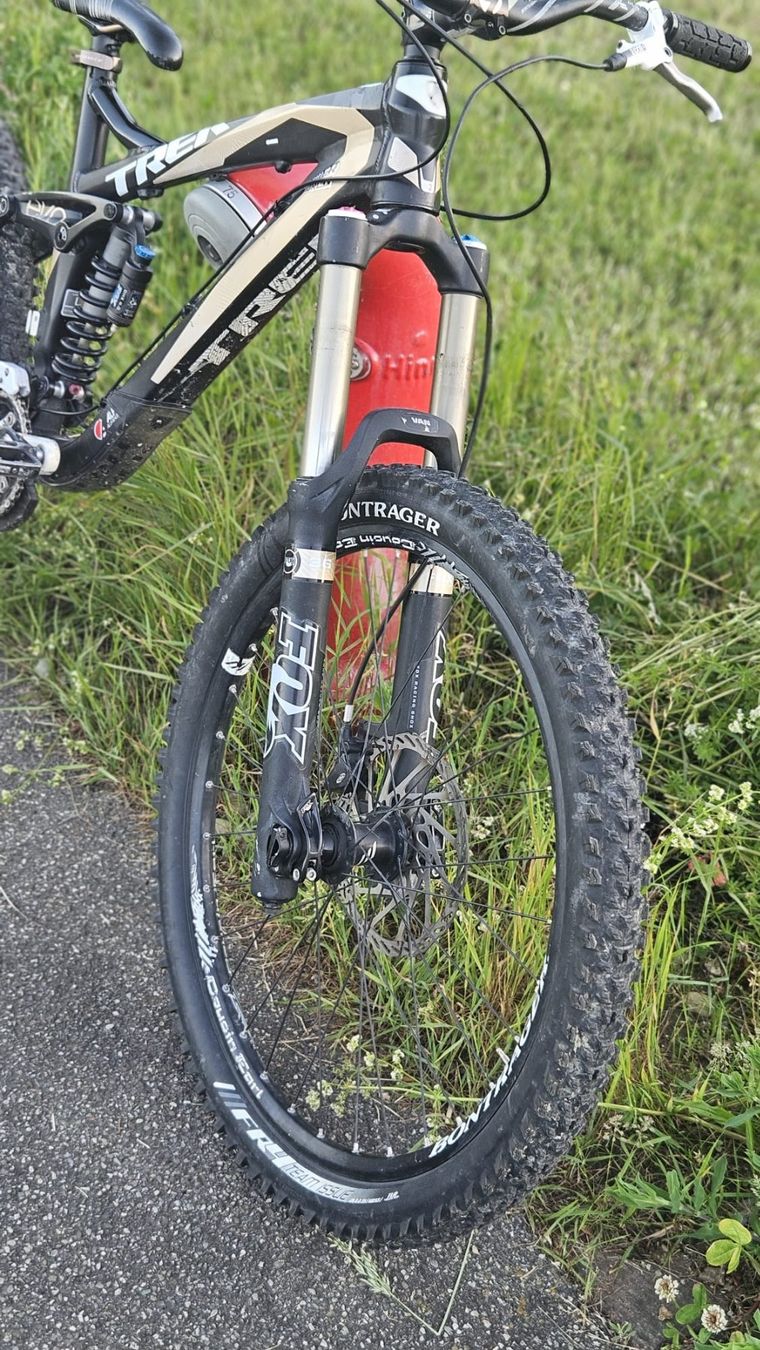Trek Biciclette: Trek Scratch 8 EVO 2011 – Downhill / Freeride MTB – Usato da Winznau venduto da FlorianV 4