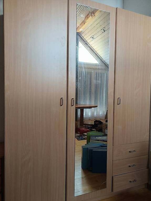 Armoires: Schrank – D'occasion à Hohenrain par mir_q5qs