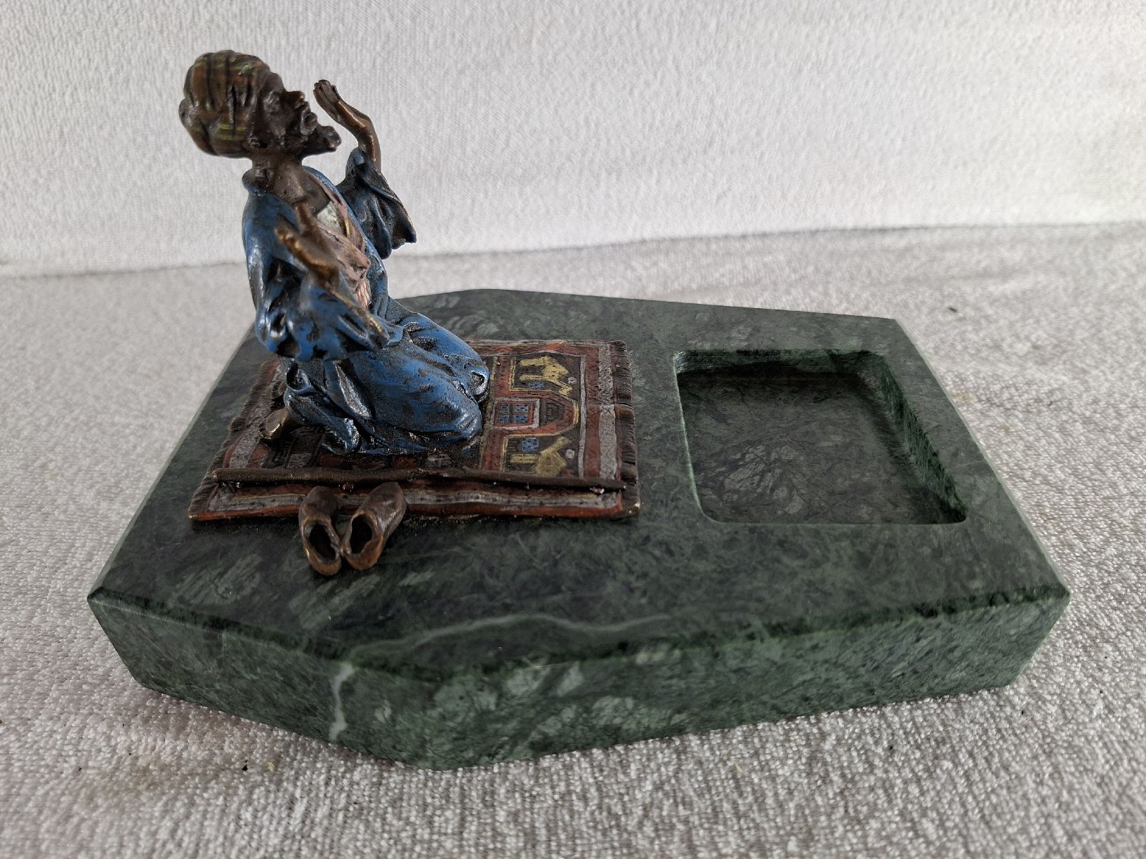 Skulpturen & Statuen: Wiener Bronze auf Marmorsockel – Gebraucht aus Grindelwald von carro5 1