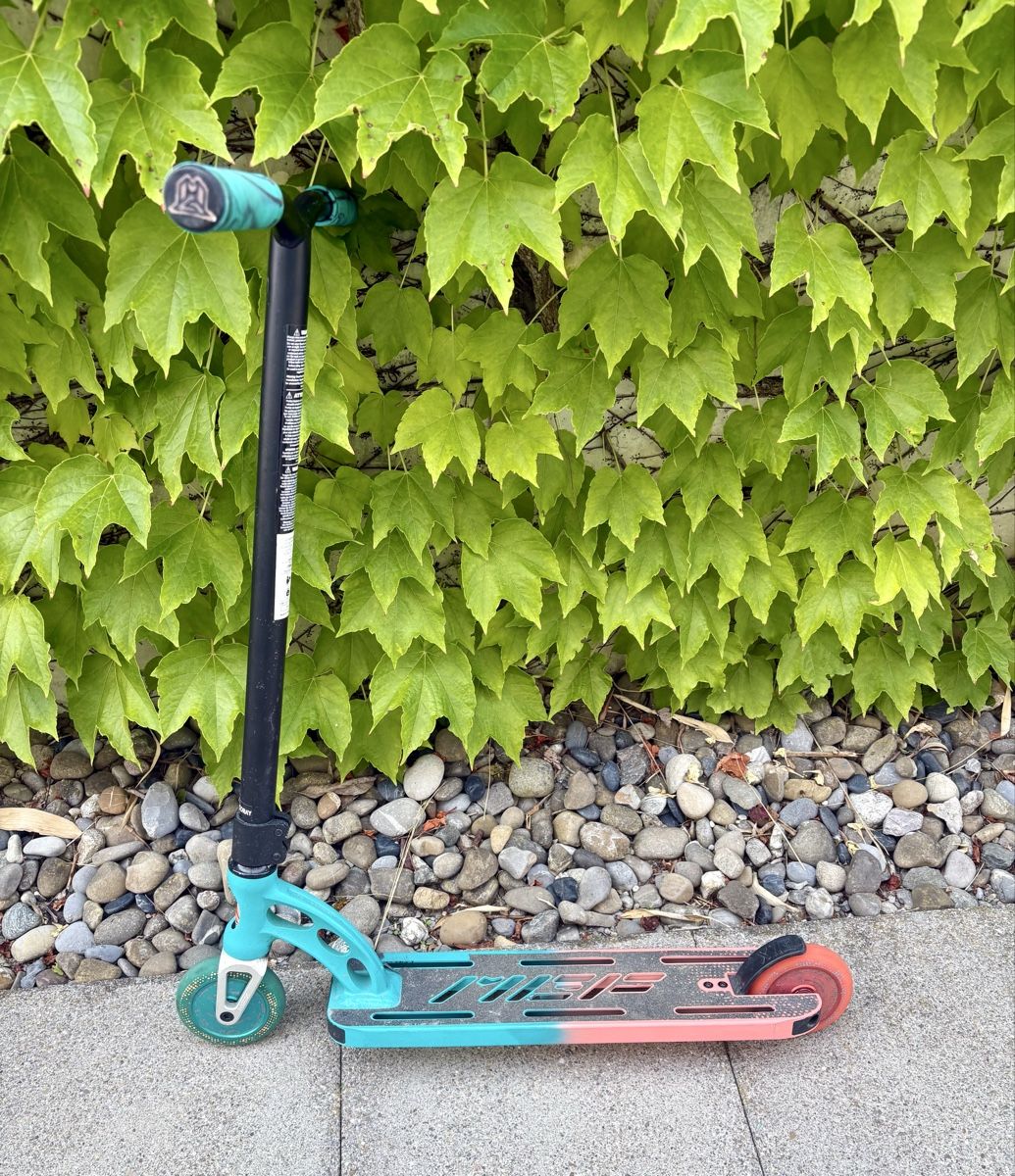 Kickboard: MGP Scooter, gebraucht türkis/pink – D'occasion à Lufingen par Fluripondia