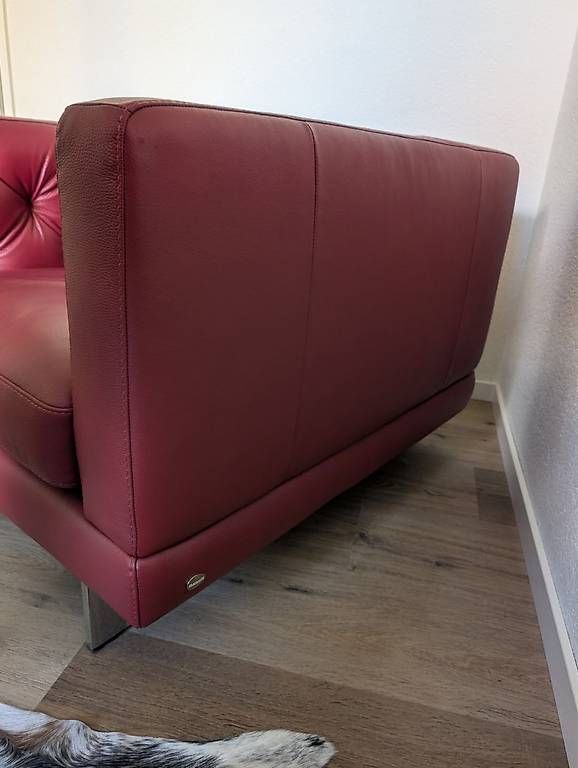 Poltrone: Roter Echtleder Sessel "Chesterfield" – Usato da Hünenberg See venduto da Sandra.12 3