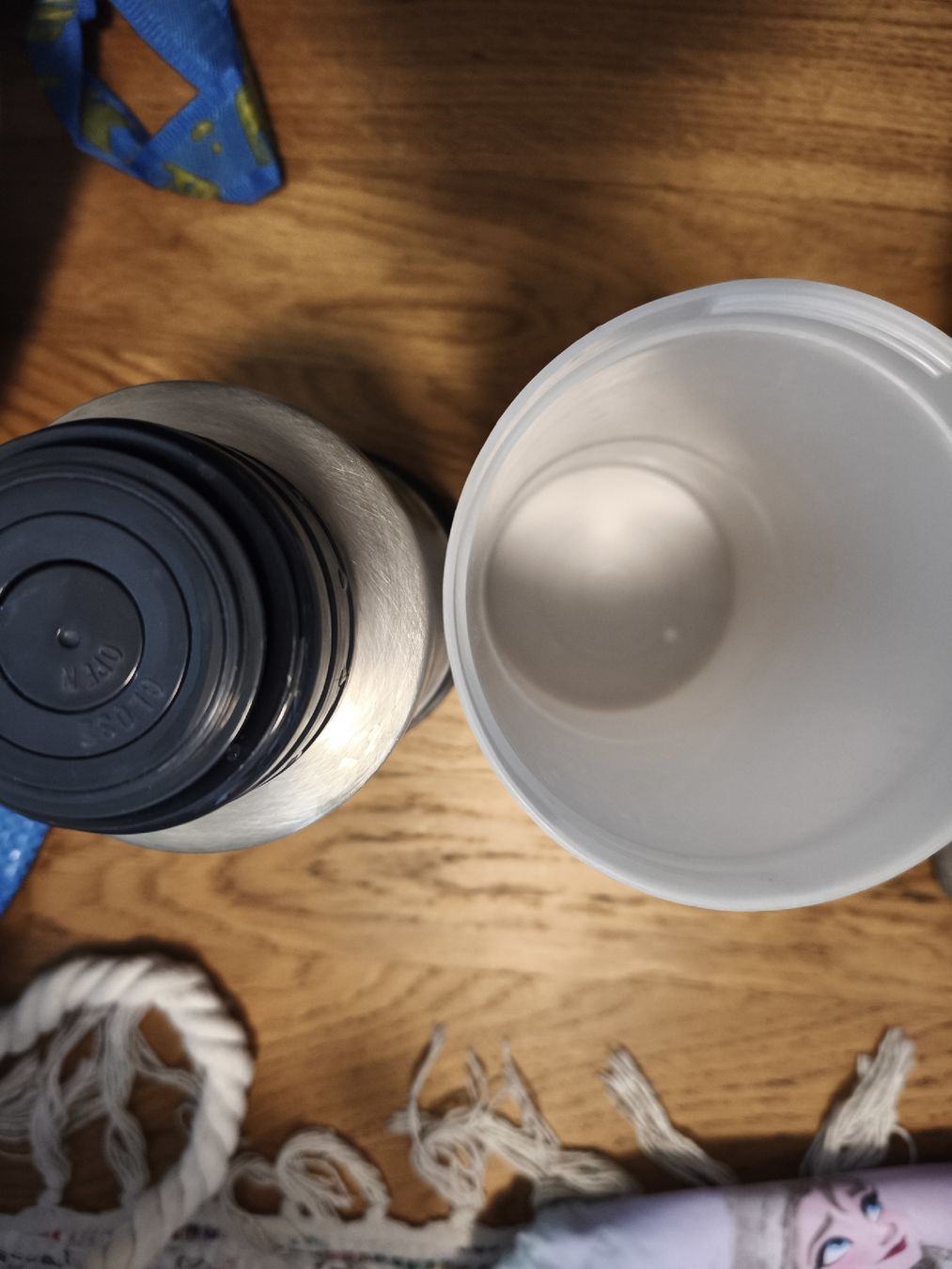 Borracce & Thermos: Tommee Tippee thermos – Nuovo (secondo la descrizione) da Dübendorf venduto da naj_szp5 5