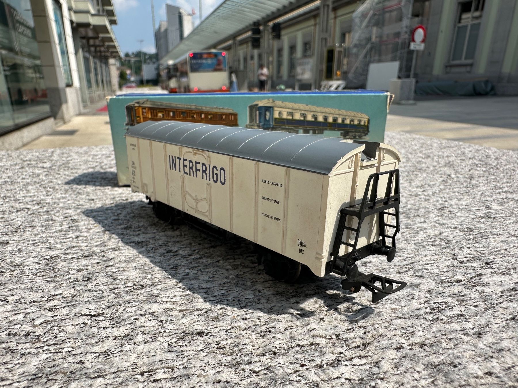 Pocher Modellini di ferrovie: Pocher 313 H0 Interfrigo DB BOX! – Usato da Chiasso venduto da Carrara-Modellismo 5