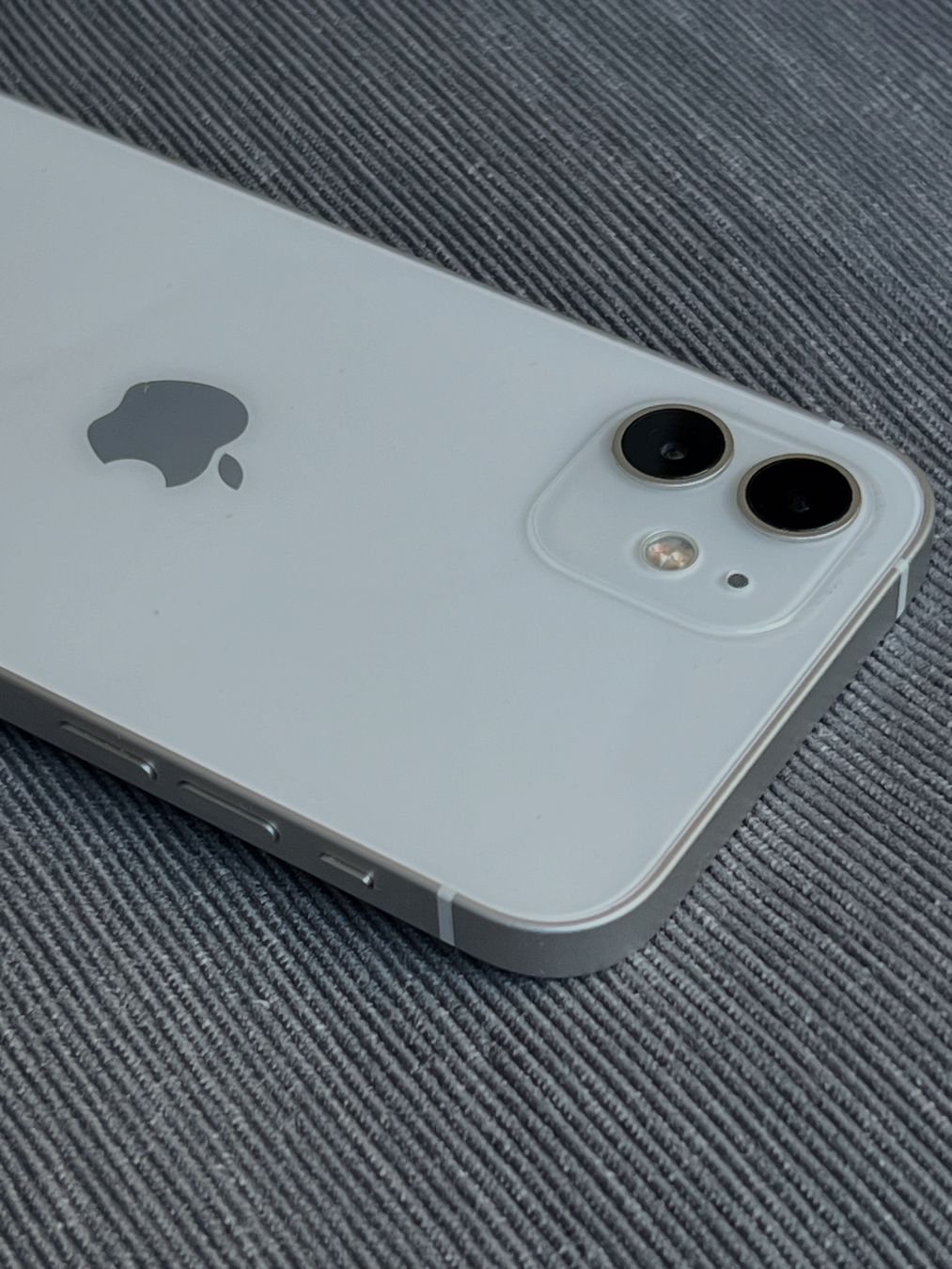 Apple Telefoni cellulari / Smartphones: Apple iPhone 12 weiss 64 GB – Usato da Bern venduto da mattek 5