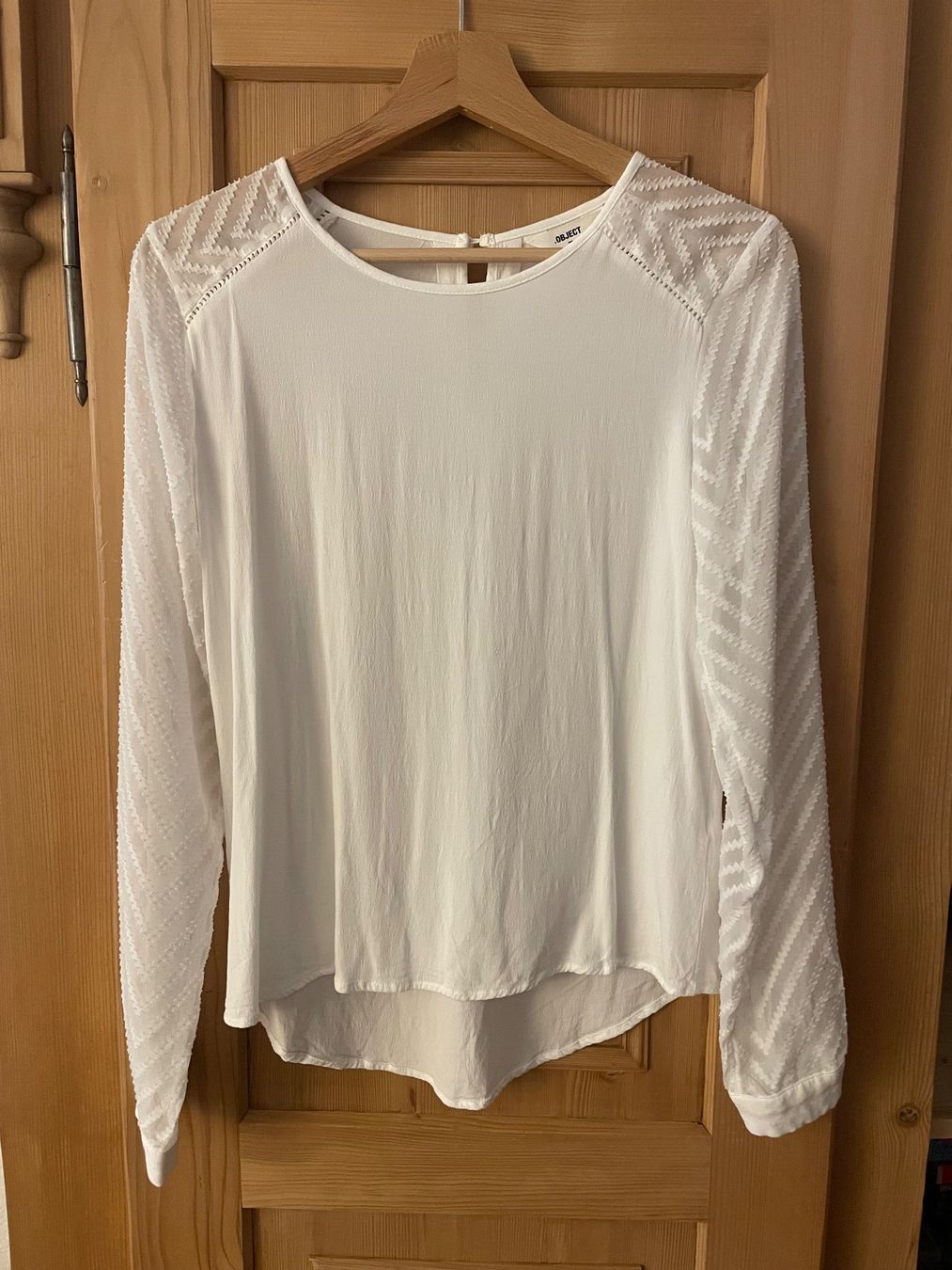 Camicette: Object Bluse weiss Gr. 38 Viskose transparente Ärmel – Usato da Zürich venduto da MrsWollishofen