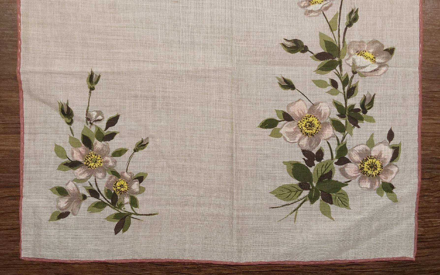 Autres vêtements & accessoires: Taschentuch Motiv Blumen – Neuf avec emballage d'origine à Köniz par scopello12 1