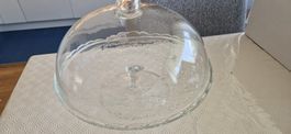 Kuchenglocke Glas mit Platte Tortenglocke floral Relief