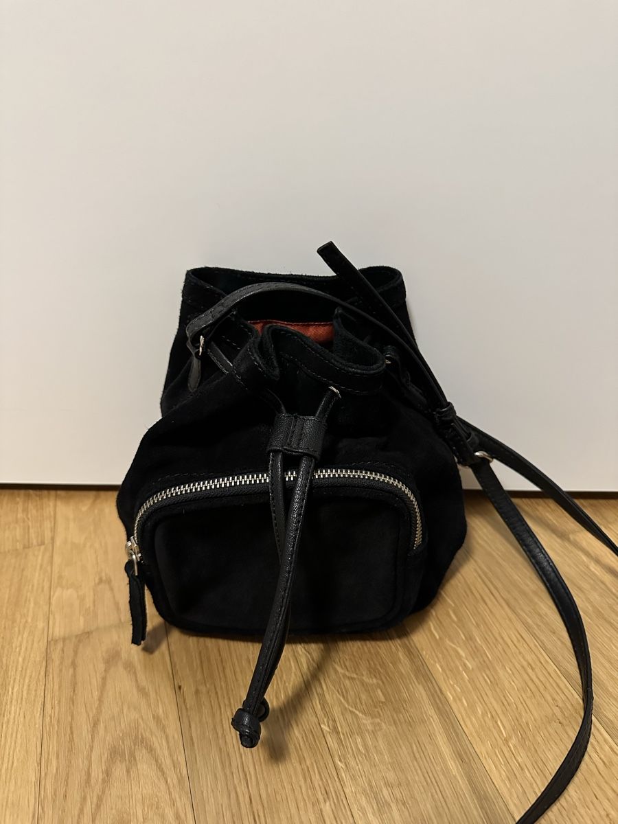 Asos Borse da donna: Umhängetasche ASOS schwarz – Usato da Ermatingen venduto da nic_x2tf