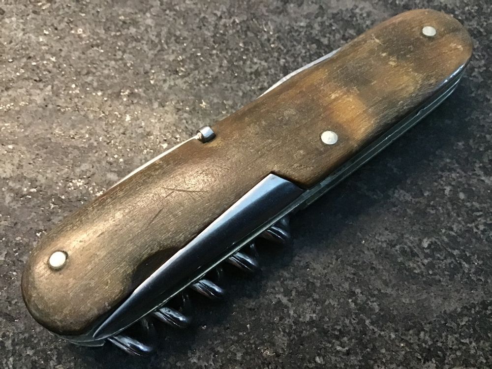 Altes Militärsackmesser 