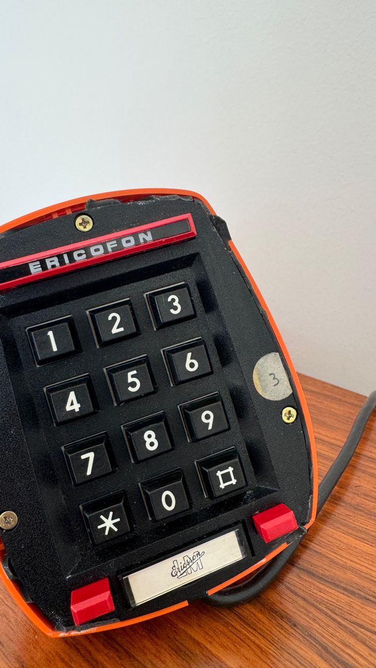 Telefoni: Téléphone vintage années 70 Ericofon – Usato da giffers venduto da sev_c9x9 2
