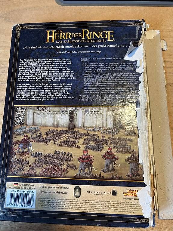 Bücher: Der Herr der Ringe: Der Ringkrieg  Tabletop Regelbuch – Defekt aus Basel von sin_5npn 1