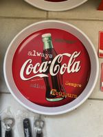 Plateau Coca-Cola rond rouge diam. 35cm bon état