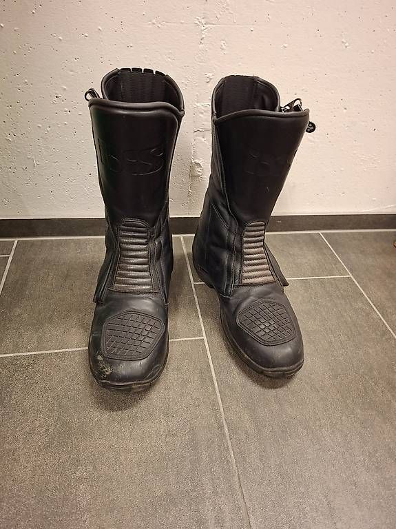 Lotti di vestiti: Motorradzubehör top Marken – Usato da Horn venduto da G_mueller 2