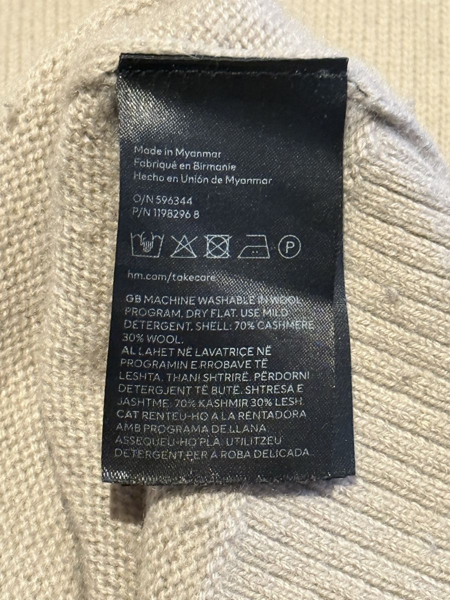 H&M Maglioni & Felpe: 70% Kaschmir Pullover von H&M, Grösse M! 30% wolle dicker – Usato da Ottenbach venduto da Suni_82 4