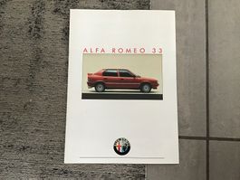 Alfa Romeo 33 Faltprospekt 8 Seiten, italienisch, 1986
