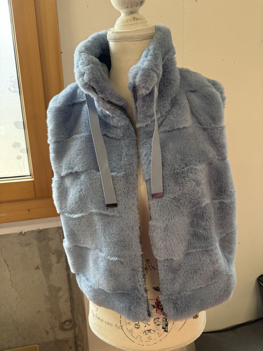 Gilet & Giacche senza maniche: Gilet tuzzi – Usato da visp venduto da Kmemo1 1