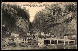 AK Col-des-Roches, Les Abattoirs frontière