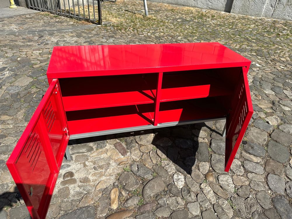 Ikea PS Metallschrank Schuhschrank rot Kaufen auf Ricardo