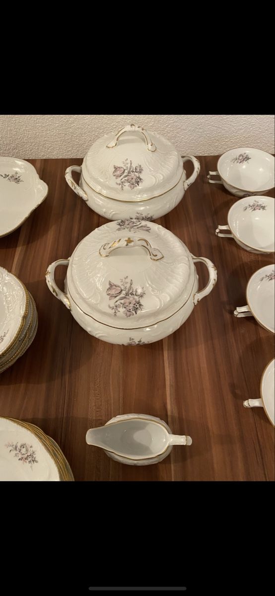 Services de table: Geschirr-Set mit Rosenmuster, Rosenthal – D'occasion à Zullwil par anho84 1