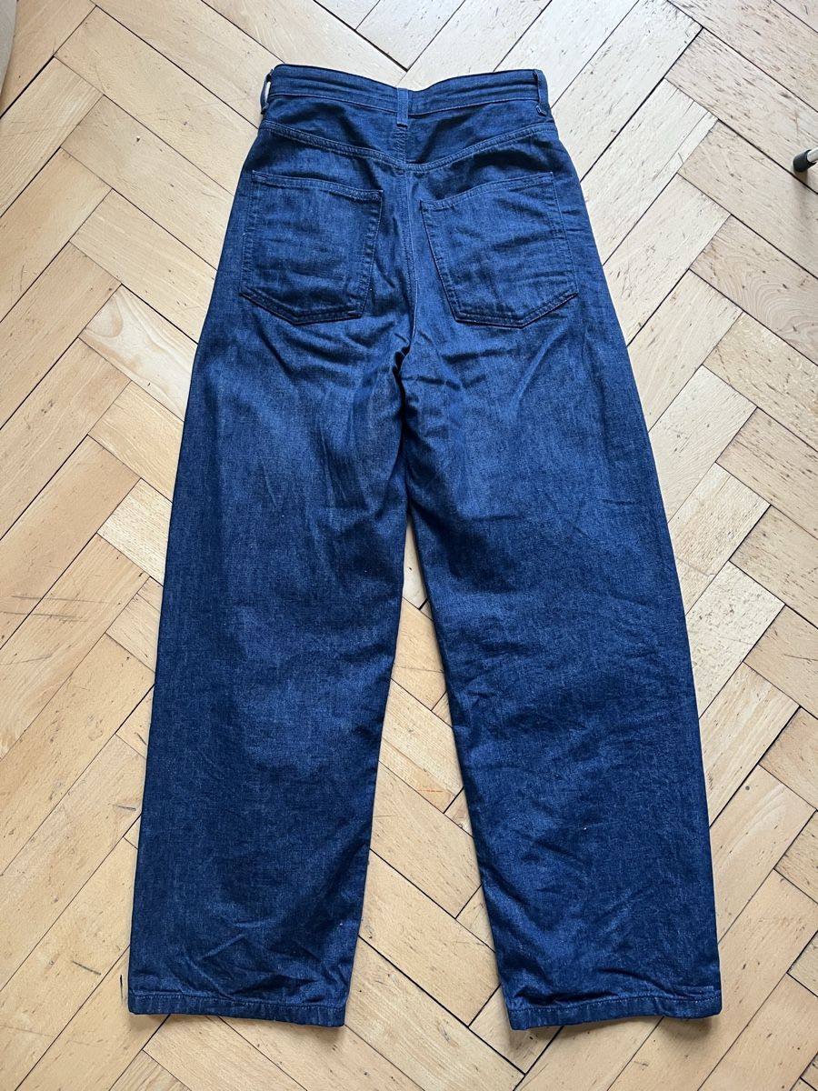 Cos Jeans: Neue Jeans von COS, Grösse 32 – Nuovo (secondo la descrizione) da Bern venduto da Emilusipi 1