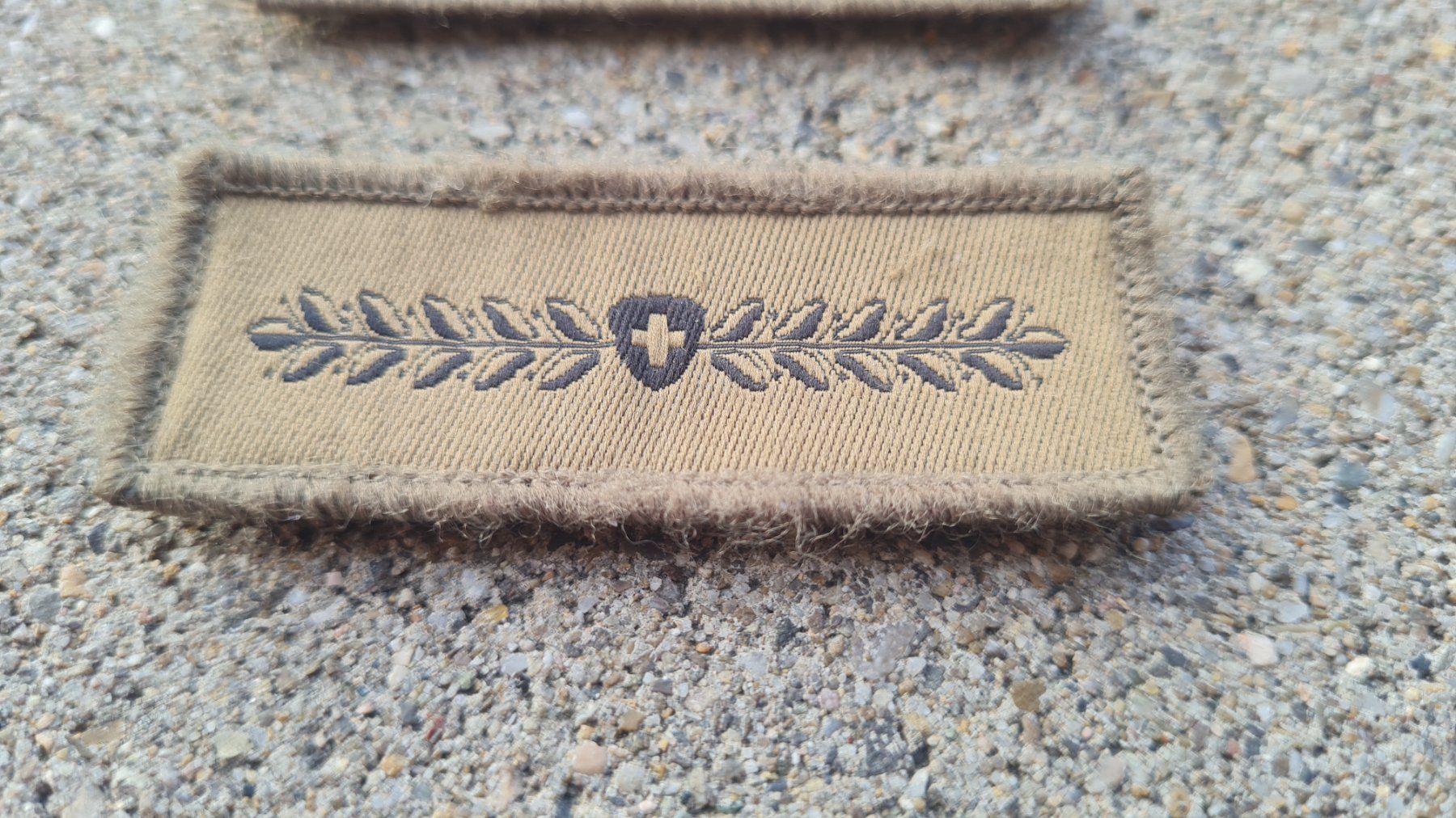 Schweizer Armee Plaketten & Abzeichen: CH Armee / 2-mal Milizabzeichen Armee 21 / Dienstabzeichen – Gebraucht aus Safenwil von Husqi2000 5