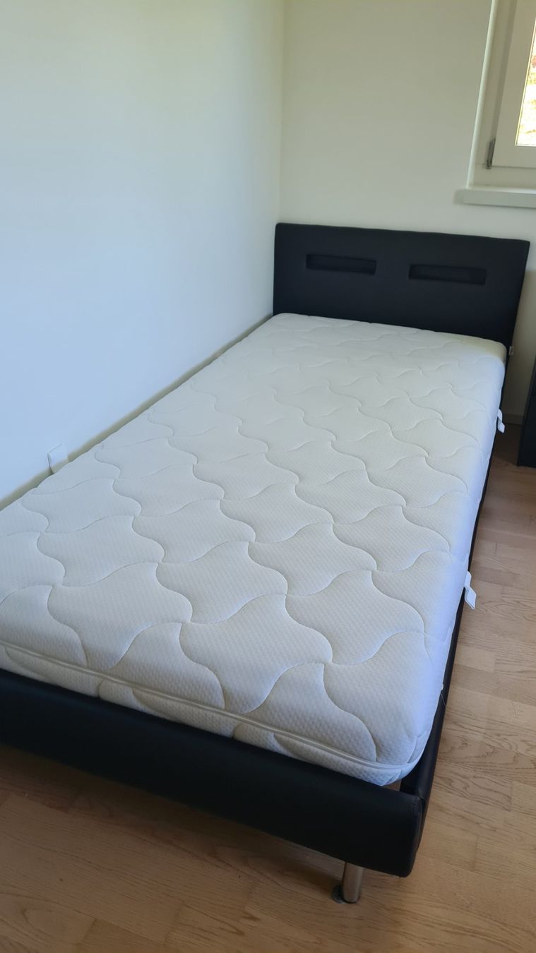 Ikea Letti: Bed and matress - Gratis – Usato da Embrach venduto da mba_ttk7