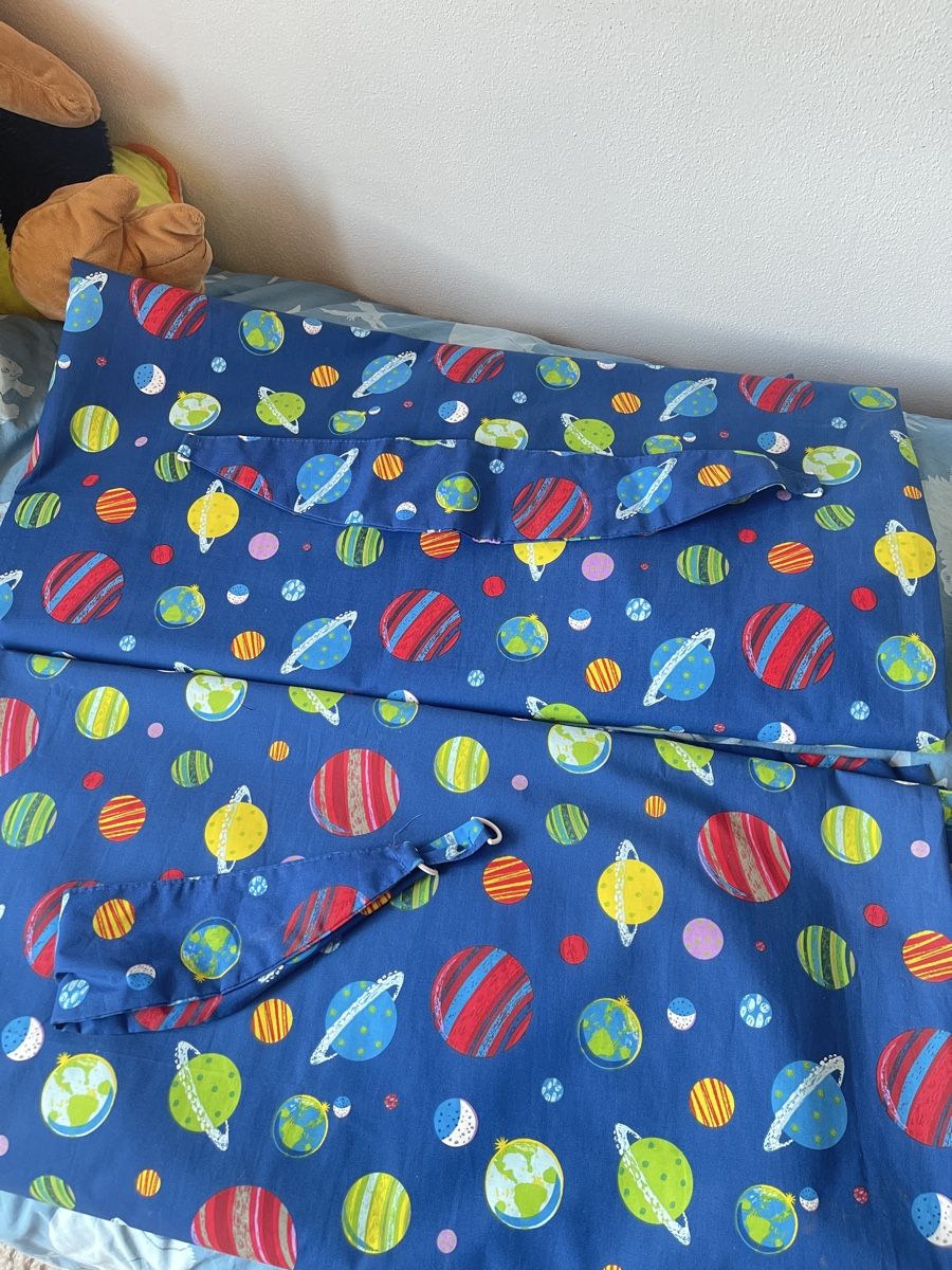 Tende: Vorhänge dunkelblau mit Planetenmuster 168x183cm 2er Set – Usato da Hindelbank venduto da Silya1 1