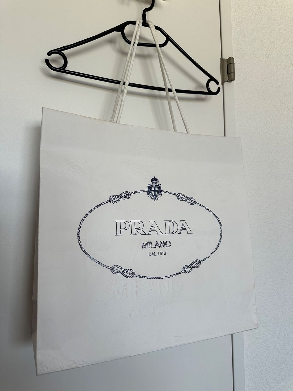 Prada Borse: Prada Einkaufstasche gross weiss - TOLL! – Usato da Pfäffikon SZ venduto da ansyyy 2