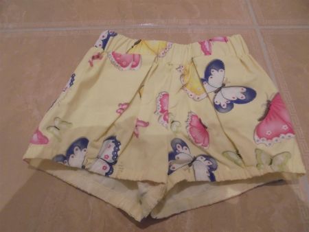 Monnalisa NWT süsse Shorts, 12 Mt 80