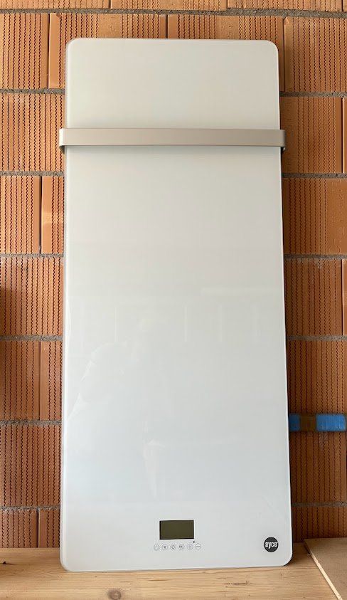 Heizgeräte: Infrarot-Glasplattenheizung – Gebraucht aus Kerzers von coprop