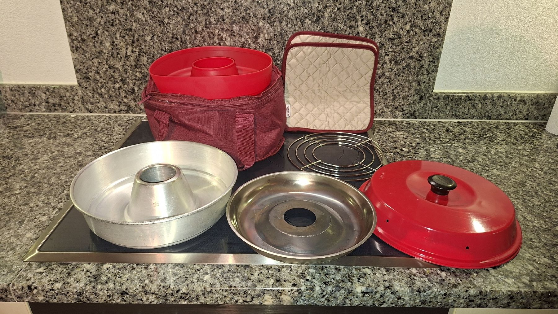 Omnia Teglie da forno: Omnia Camping Backofen Set – Usato da Tagelswangen venduto da oceanfish