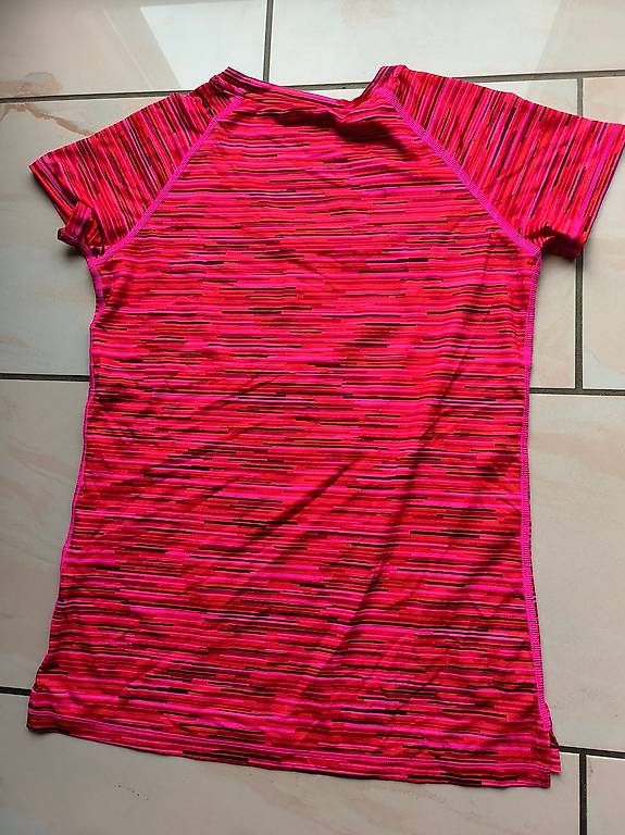 Under Armour Kleiderpakete: Lot T-shirts de Sport – Gebraucht aus Grône von mmaye 1