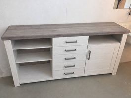 Sideboard / Kommode mit Schubladen und Stauraum