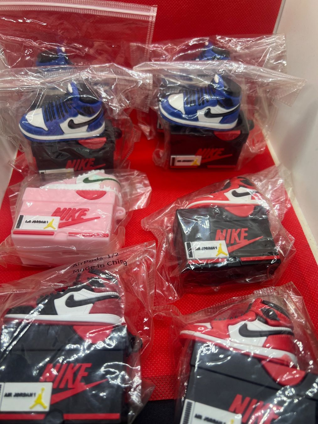 Apple Cuffie: Ab 1 CHF! - 8x Airpod Case - Restposten – Nuovo e nell'imballaggio originale da Dietikon venduto da kRizzzZy96